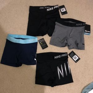 NWT Nike Pros!!